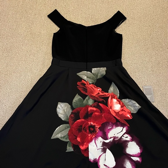 Black floral Le Chateau Formal Dress large Brand New - Picture 3 of 5